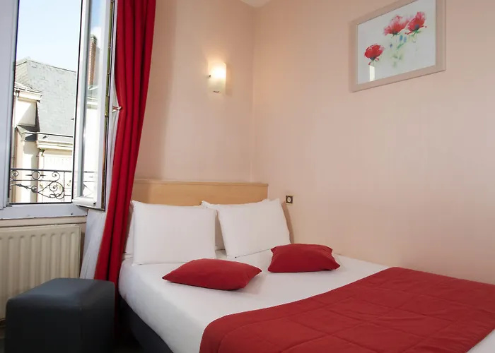 Continental Hotel 3*