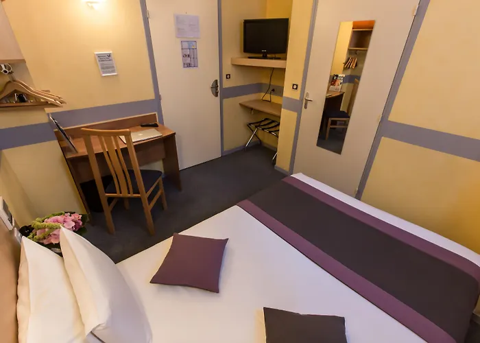 كونتيننتال فندق أنجير