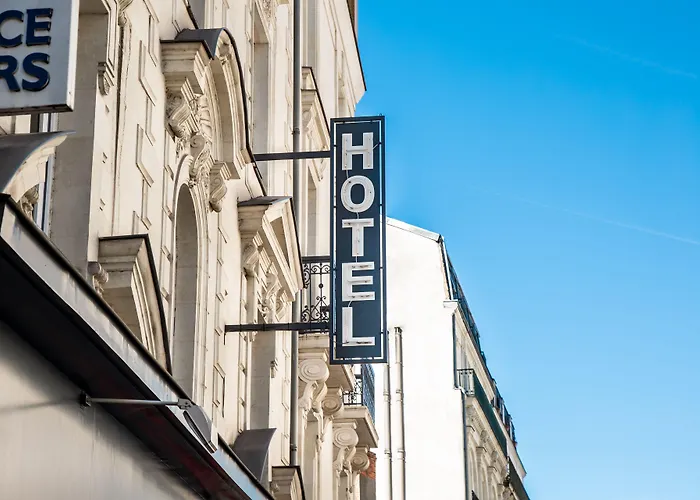 Continental Hotel 3*